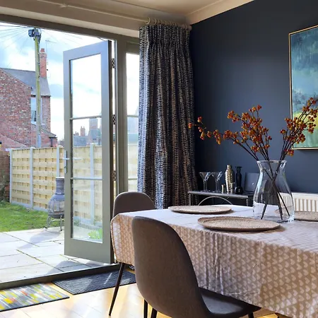 Grange Garth Near The River York