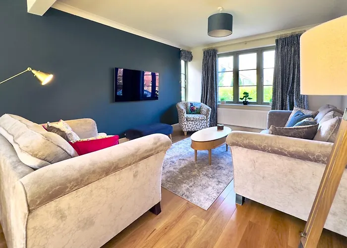 Semesterbostad Grange Garth Near The River *